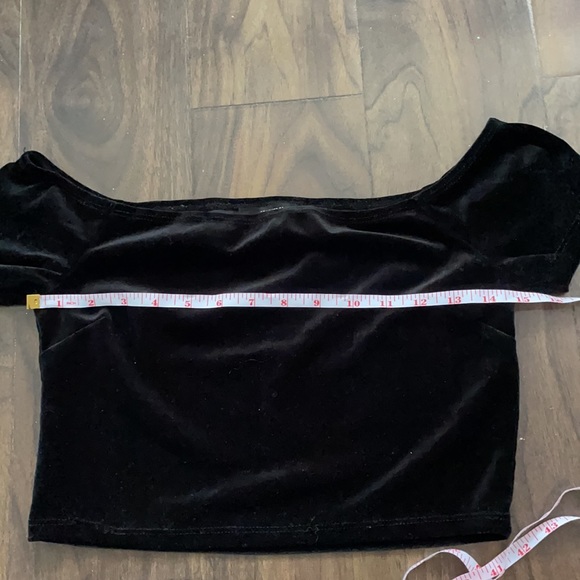 Black Velvet Off the Shoulder Cropped Short Sleeve - Picture 6 of 9
